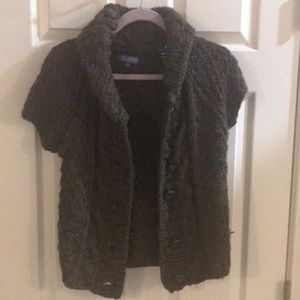 Chunky knit 1/4 sleeve Vivienne Tam sweater.